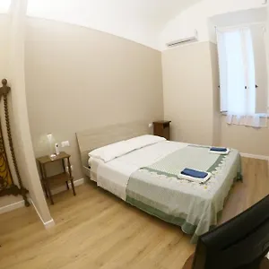 Domus Conte Pensión